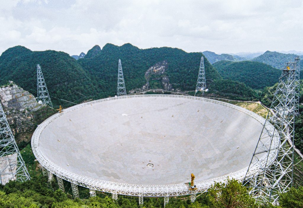 China FAST telescope: Is it the best tool for cosmic signals?